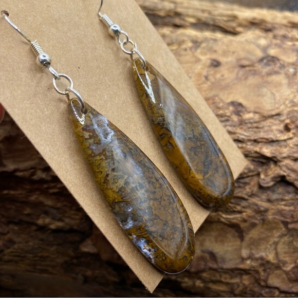 Earth Tone 3D Swirled Agate Dangle Hook Tear Drop Earrings - Picture 2 of 6